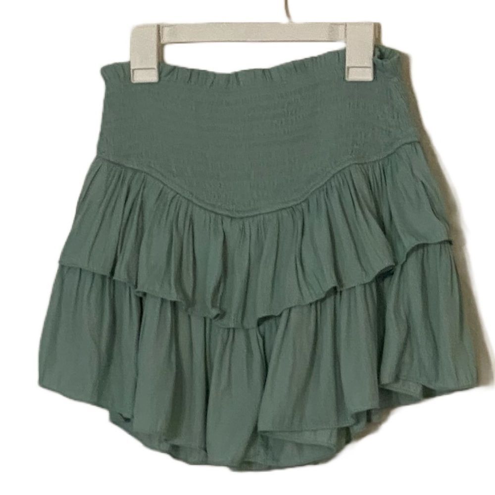 Gab 🤍 Kate Mint Stretch Tiered Ruffle Mini Skirt
